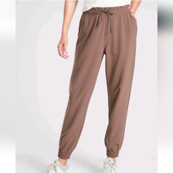 Athleta Metropolis Jogger Size 10 Travel Athleisure Pant - Picture 2 of 16